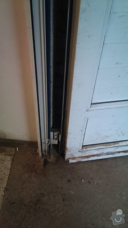 Dvoukřídlá skladová vrata : DSC_0381