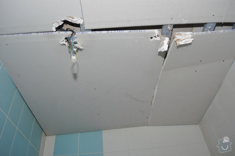 Sádrokartonový strop v koupelně: DSC_0002