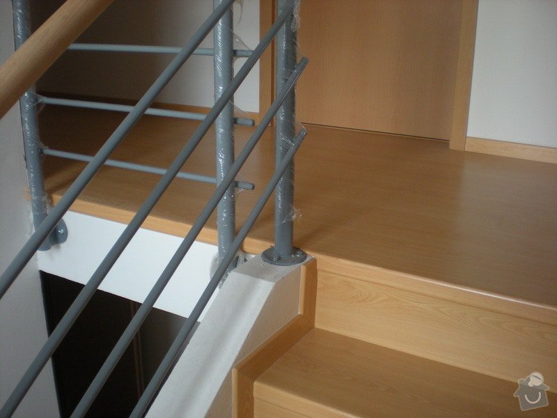 Pokládka plovoucí podlahy včetně obložení schodiště: 6