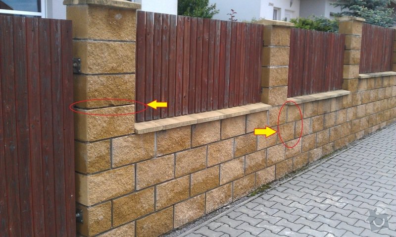 Oprava zděného plotu.: sloupky1a2