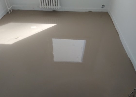 Nivelace podlah v panelovém bytě