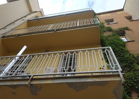 Oprava balkonového zabradlí
