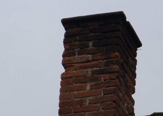 Oprava komínů - vyzdění nadstřešní části komínu