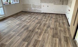 Srovnání betonové podlahy (podklad pod PVC) 7m2 v bytě