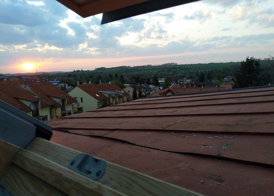 Nátěr plechové střechy cca 80m2