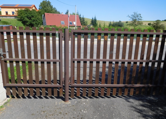 Vrata a brány -  montáž pohonů na stávající vrata