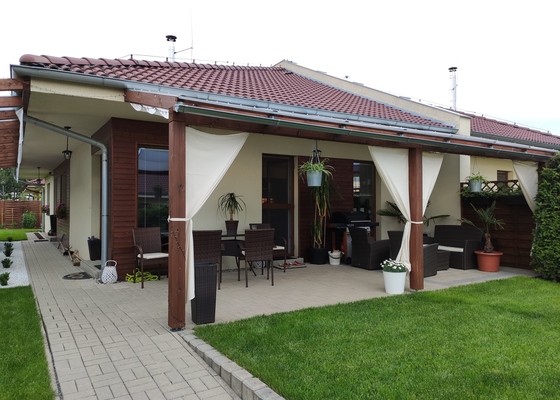 Pergola a přístřešek pro auta