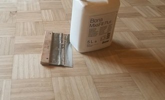 Broušení a lakování mozaikové podlahy