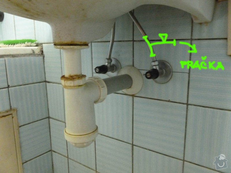 Ventil pro připojení pračky - odbočka, hadice, ventil: rohacky_pod_umyvadlem