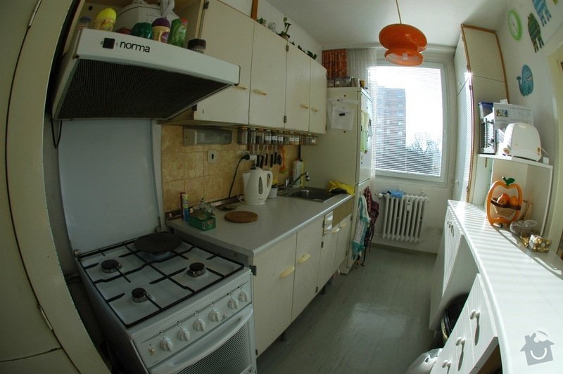 Rekonstrukce kuchyně a chodby (panelový dům, 2005): DSC_5591