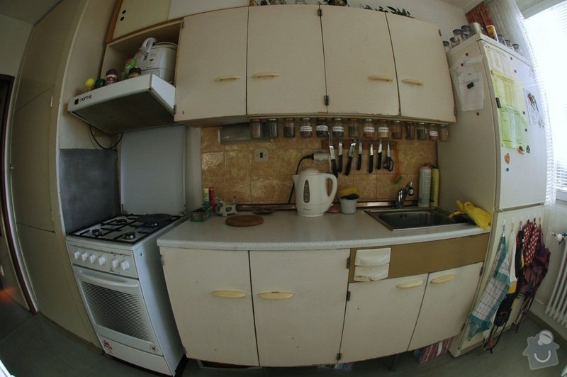 Rekonstrukce kuchyně a chodby (panelový dům, 2005): DSC_5603