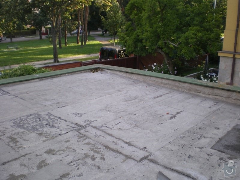Oprava lepenkové střechy dvougaráže: 003
