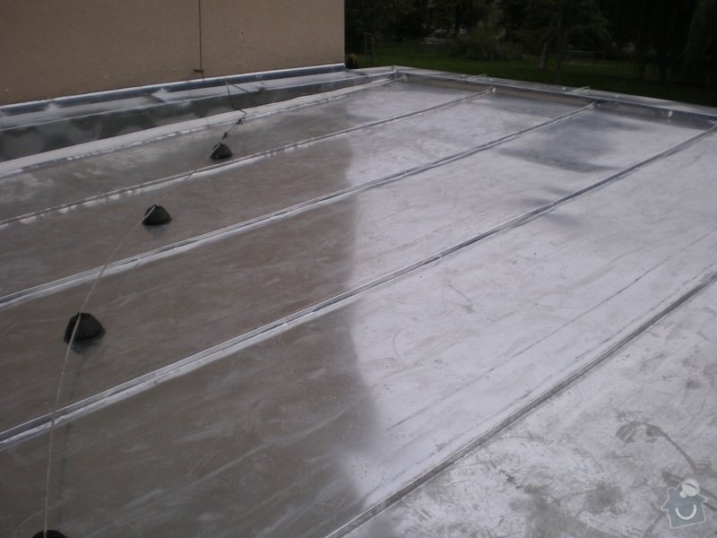 Oprava lepenkové střechy dvougaráže: 006