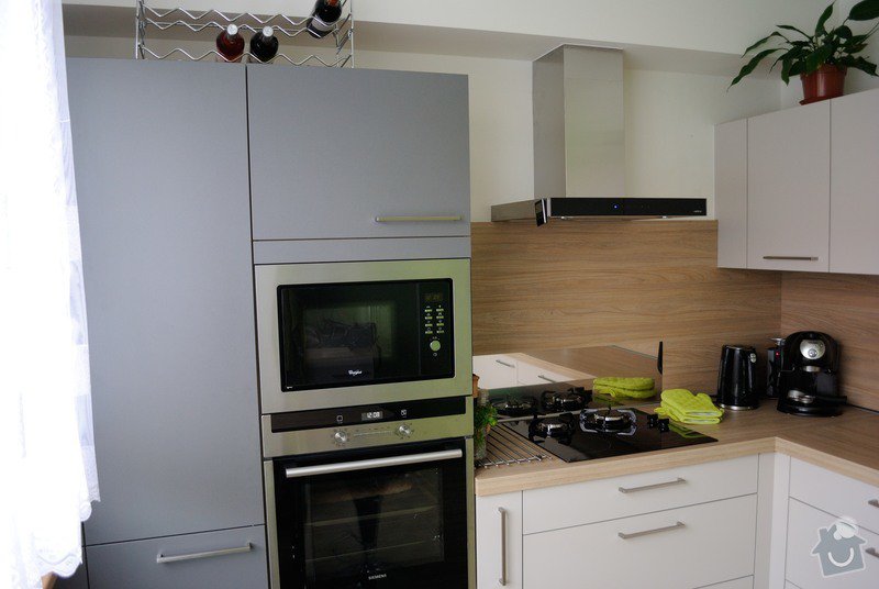 Rohová kuchyně do panelového bytu pro rodinu, Rokycany: DSC_1566