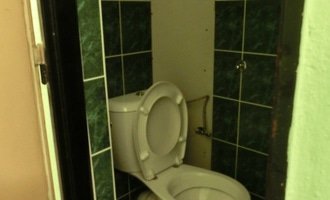 Obložení záchodů - stav před realizací