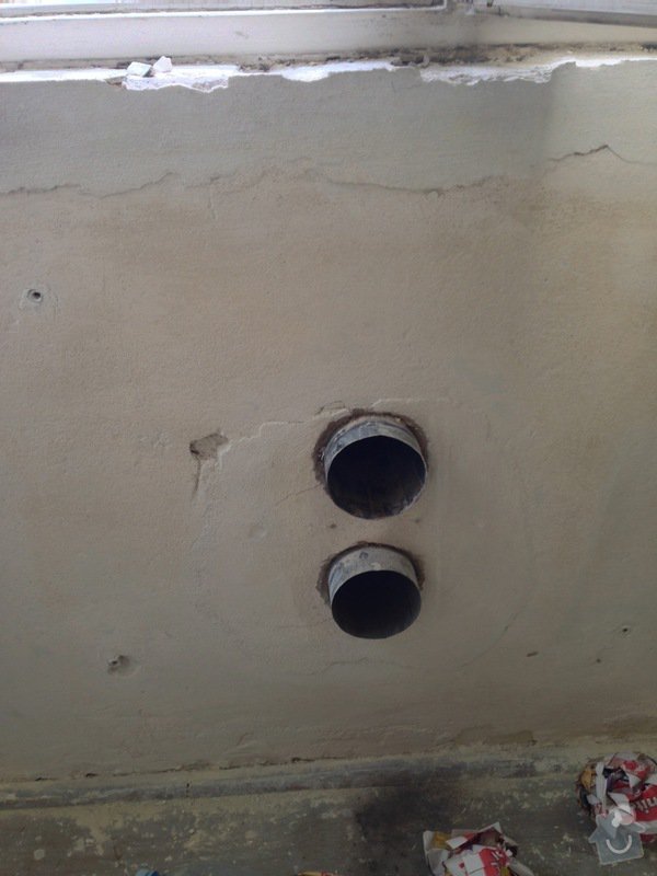 Zazdění 4 otvorů ve zdi po topení WAW: stena1-2