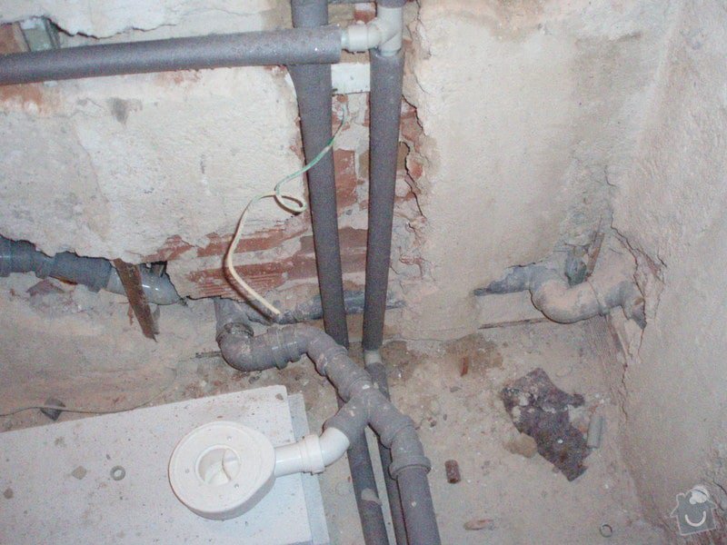 Rekonstrukce koupelny: Kalinovi_004