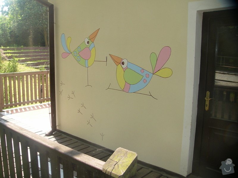 Nástěnná malba pro miniškolku v roce 2012, 2013 + Renovace a výzdoba dveří samolepkami: nastenna-malba-pro-miniskolku-v-roce-2012_P1270906