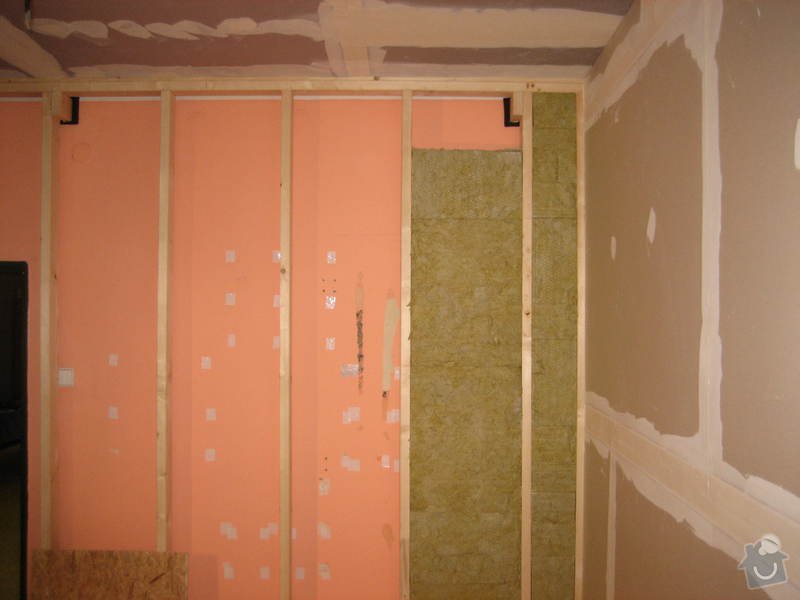 Vybudování konstrukce místnosti ze dřevěných trámů, (akustické příčky), akustická podlaha, sádrokarton.: IMG_0170