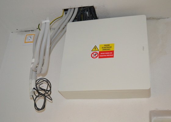 Výměna elektroinstalace v panelovém bytě 4+1 