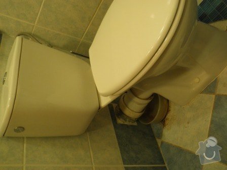 Oprava kapajícího odpadu na záchodě: P1010023