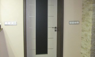 Dodávka a montáž vnitřních dveří vč.obložkových zárubní-RD Slabce
