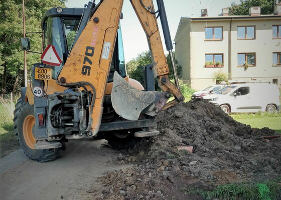 Rekonstrukce kanalizační přípojky bytového domu.