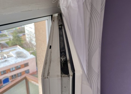 Oprava / seřízení balkónových dveří a oken