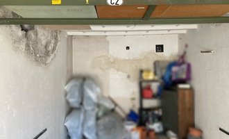 Oprava střechy a sanace zdiva garáže - stav před realizací