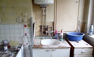 Rekonstrukce koupelny a kuchyně - stav před realizací