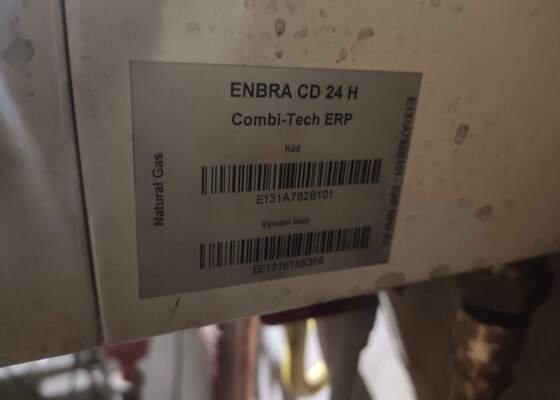 Zrušení nepotřebné odbočky plynového potrubí a revize plynové kondenzační kotle Enbra - stav před realizací