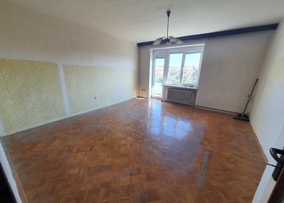 Vymalování bytu, 4 místnosti, 66 m²