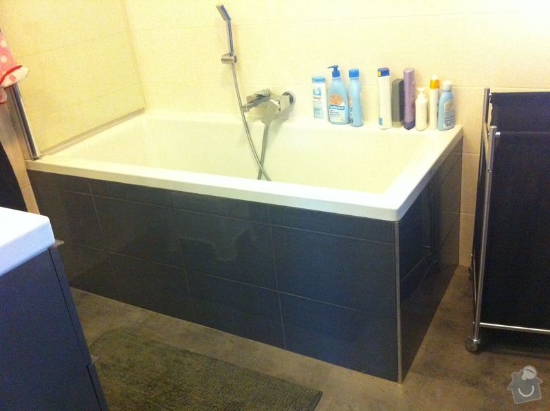 Instalatérské práce, sprchový kout 2x, vana 1x, opravy a nové instalce: Vana-koupelna-2
