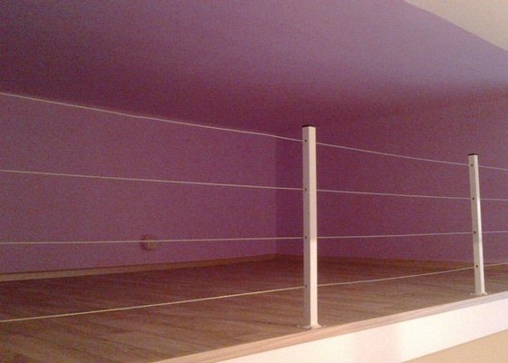 Pokládka lina (gerflor?) v 1 pokoji s patrem (dohromady včetně patra cca 20 m2)
