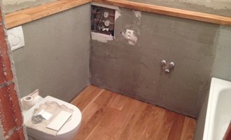 Obklady v koupelně 10 m2 - stav před realizací