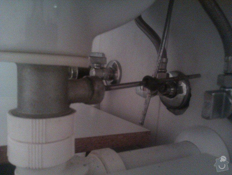Oprava splachování WC, oprava odtoku umyvadla: IMAG0071