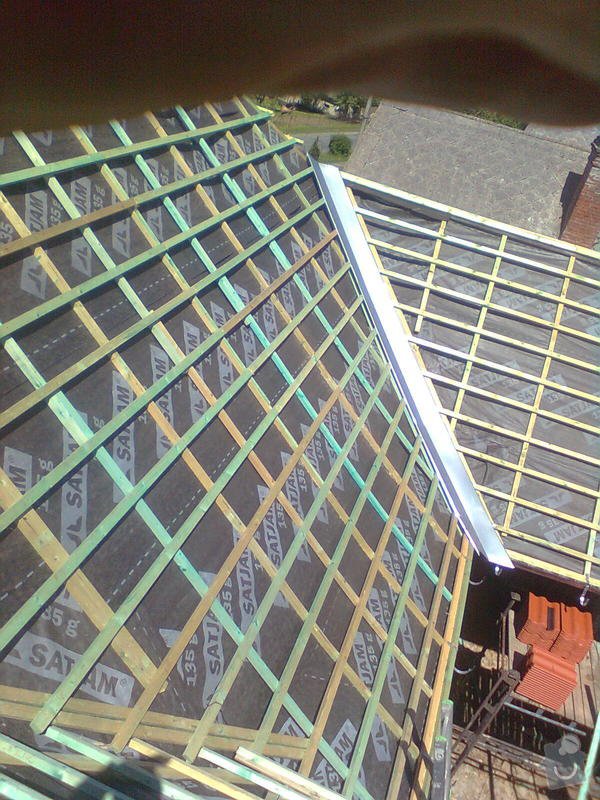 Rekonstrukce střechy - vazby, stavba komínů: Obraz0563