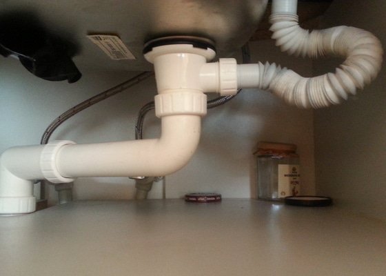 Vodoinstalace - přívod a odvod vody pro myčku