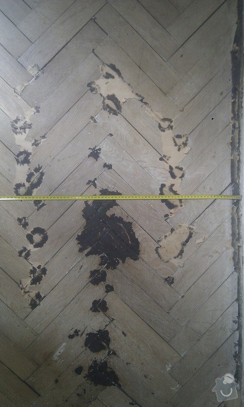 Vyřešit problém dřevěné podlahy lepené v asfaltu:32m2: ObyvakIMAG2341