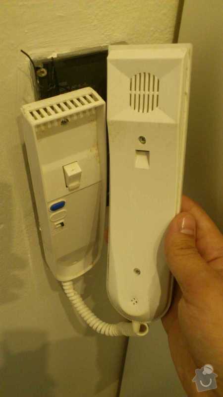 Instalace domovního telefonu: Telefon_Laskomex_LM-8W