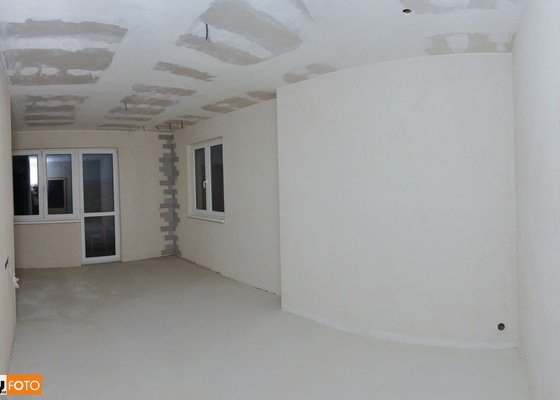 Vyrovnání stěn, podlahy, sadrokartónový strop.