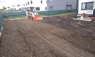 Výkopové práce, úprava zahrady, vylepšení půdy okolo RD 250 73