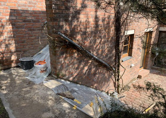 Položení cca 21m2 keramické dlažby na venkovní schodiště