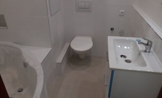 Rekonstrukce malé koupelny a záchodu v paneláku