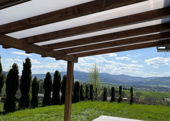 Pergola u domu