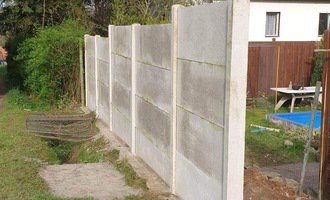 Montáž betonového plotu