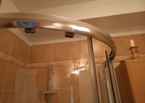 Oprava sprchového koutu - nejdou zavřít dveře