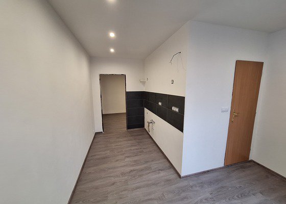 Rekonstrukce panelového bytu 2+1 60m2