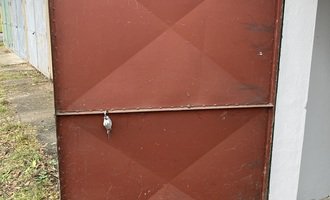 Vrata od garáže - stav před realizací
