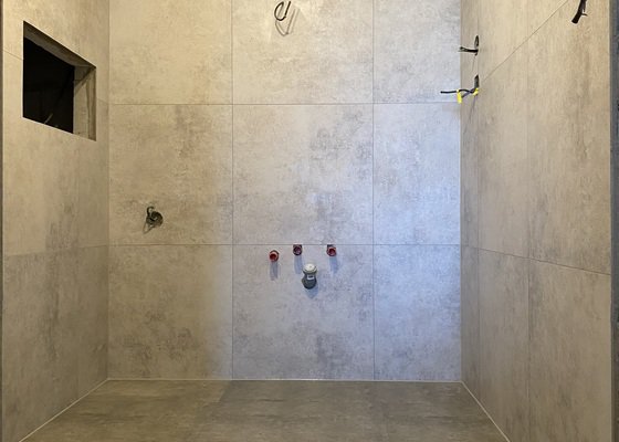 Obklad koupelny v panelovém domě